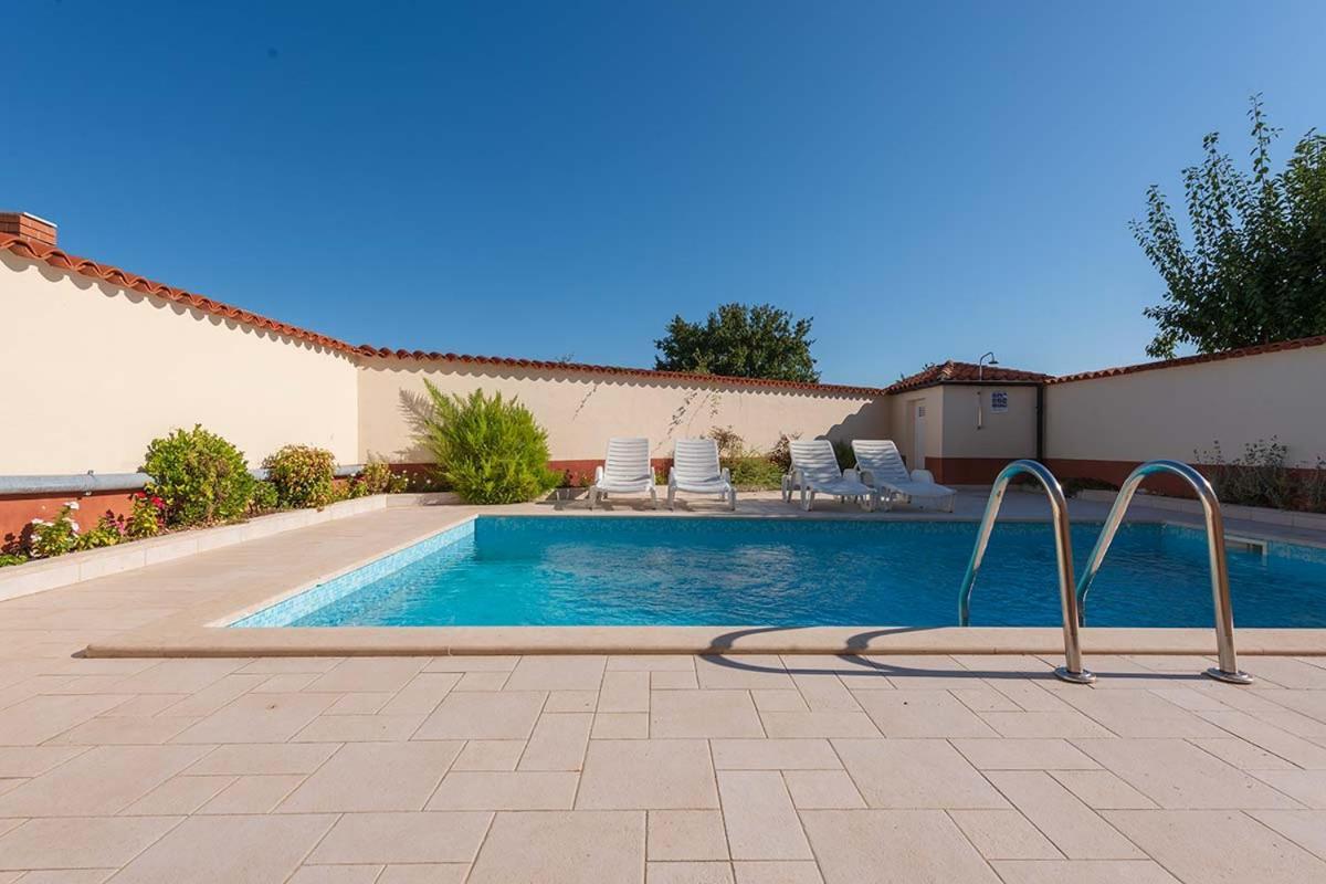 Villa House Melly With Swimming Pool Rovinjsko Selo Exterior foto
